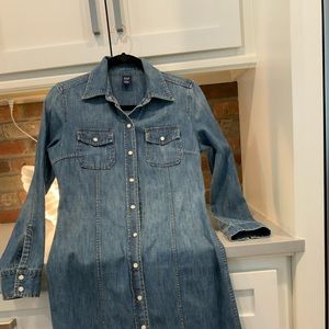 Size 1 Gap Jean Shirt Dress